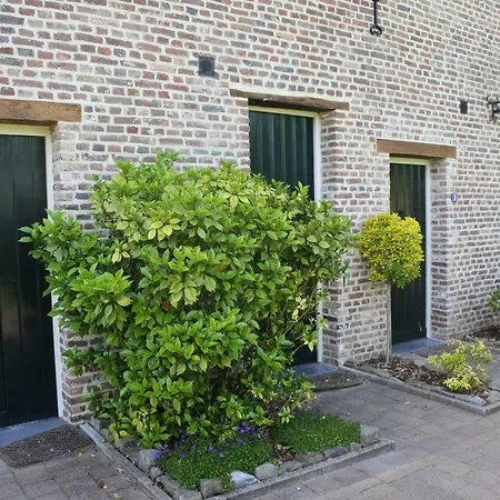 Bed & Breakfast Kasteelhoeve Borgharen - Maastricht