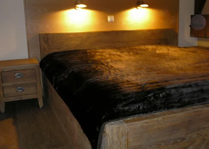 Kasteelhoeve Borgharen - * Maastricht