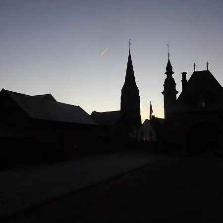 Kasteelhoeve Borgharen - Bed & Breakfast Maastricht