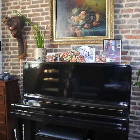 Kasteelhoeve Borgharen - * Maastricht