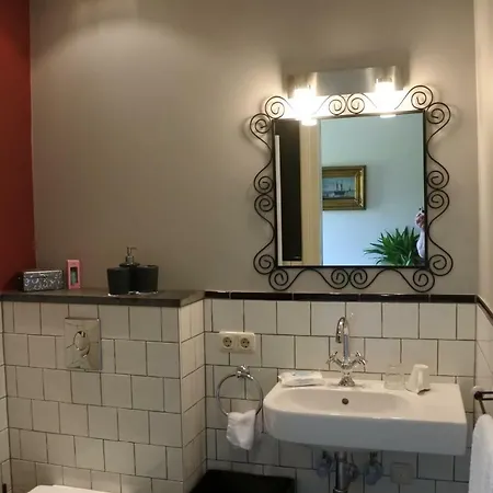 Kasteelhoeve Borgharen - Bed & Breakfast